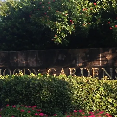 Moody Gardens Hotel Spa And Convention Center-2